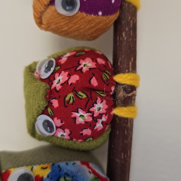 Wall Decorating Colorful Fabric Handmade 4 Owls Family Branch Wall Hanging 8"×7" - Picture 5 of 10